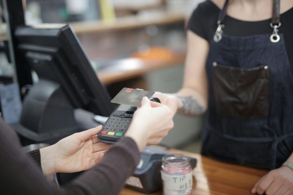 pago con tarjeta de débito en tienda